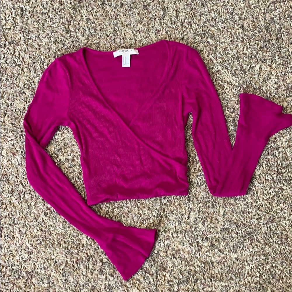 Long sleeve crop top!
